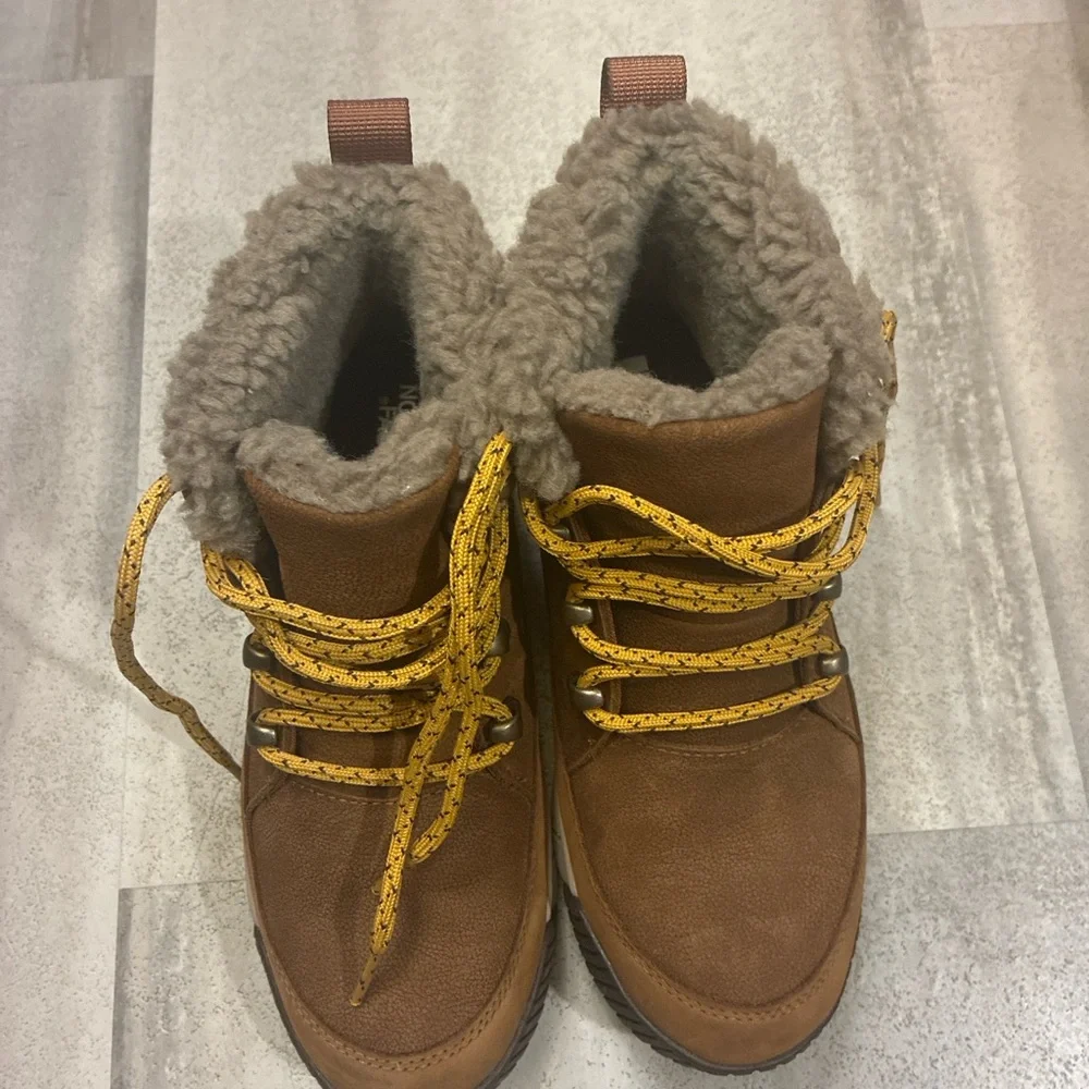 The North Face Women's Tan Winter Boots